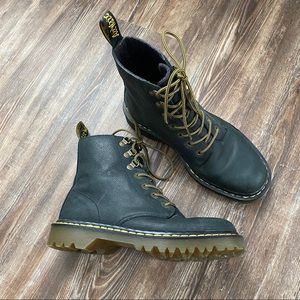 Dr Martens Luana boots